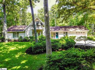 104 Locke Ln, Mauldin, SC 29662