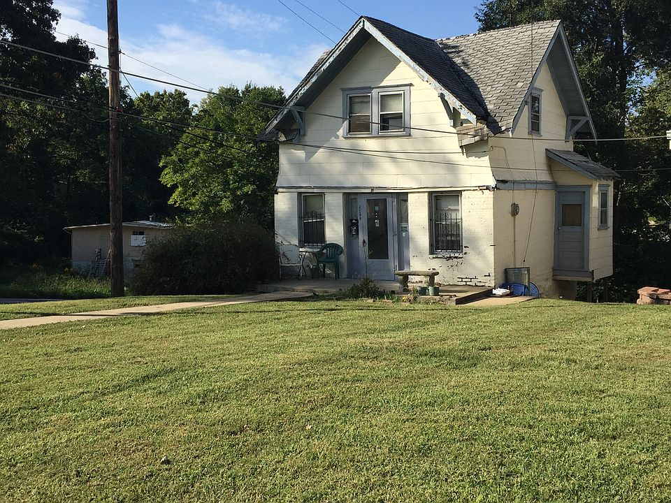 1st image of 4200 E 58th St
