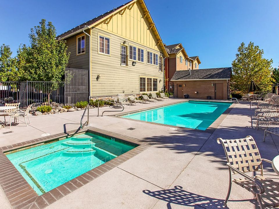 2nd image of 1450 Idlewild Dr Unit 622