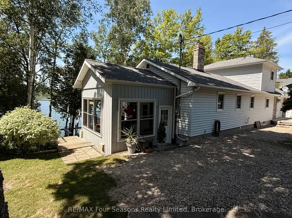 52 Shore Dr, South Bruce Peninsula, ON N0H 1A0