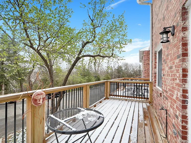 411 Timberwick Pl — Photo 12