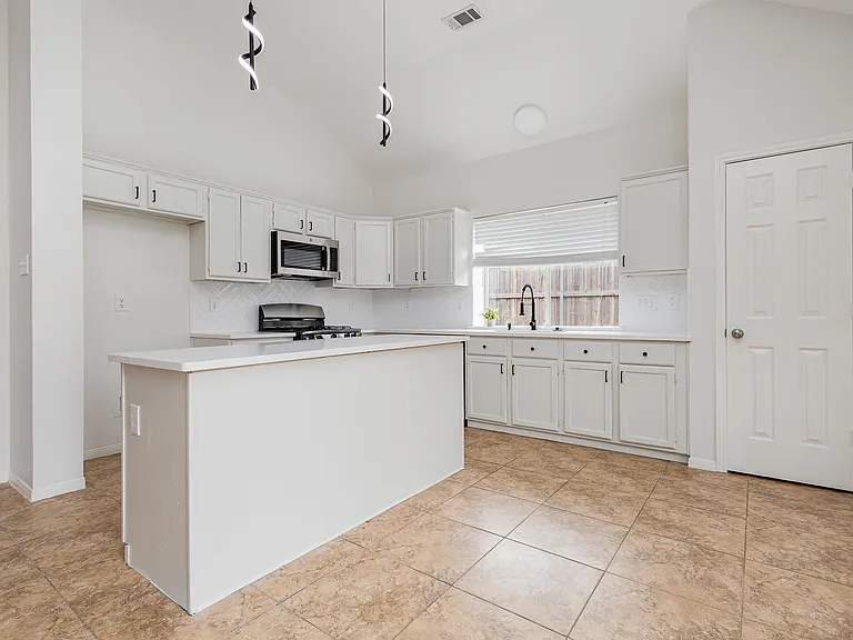 7318 Harbor Dr — Photo 18