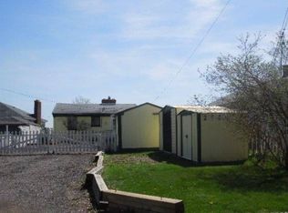 2920 N Duck Lake Rd, Highland, MI 48356