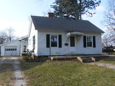 1038 N Broadway St, Shelbyville, IL, 62565