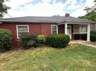 701 College St, Narrows, VA 24124