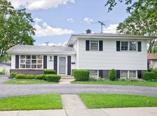 1453 Dayton Pl, Des Plaines, IL 60018