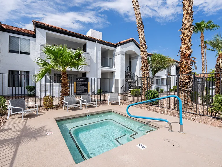 The Village at Lindsay Park Apartments — Photo 5