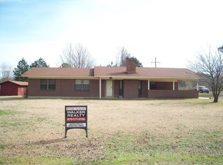 1011 Hilltop Dr, Hope, AR 71801