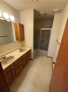 2 bed, $1,525 — Photo 4