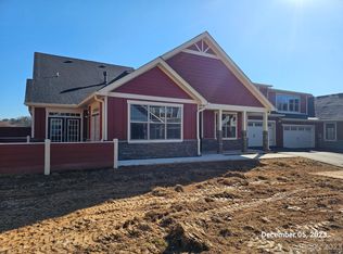 14 Brookstone Pl #R-4, Candler, NC 28715