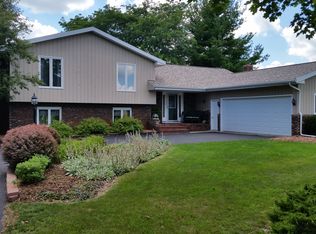 5257 Scenic Ridge Trl, Middleton, WI 53562