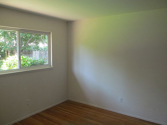 5th image of 9157 Cecile Way