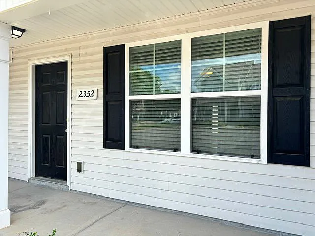 2352 Date Dr — Photo 2