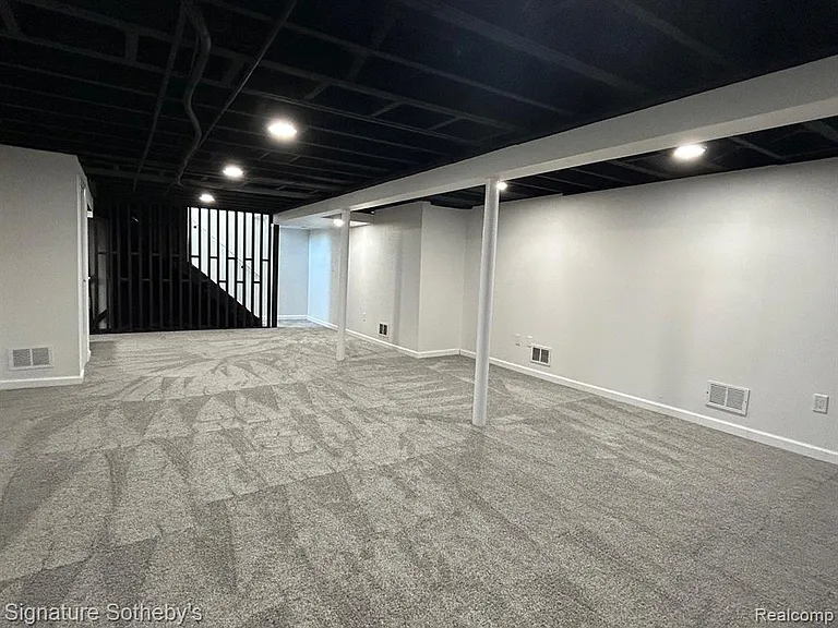 2194 Dorchester Rd — Photo 13
