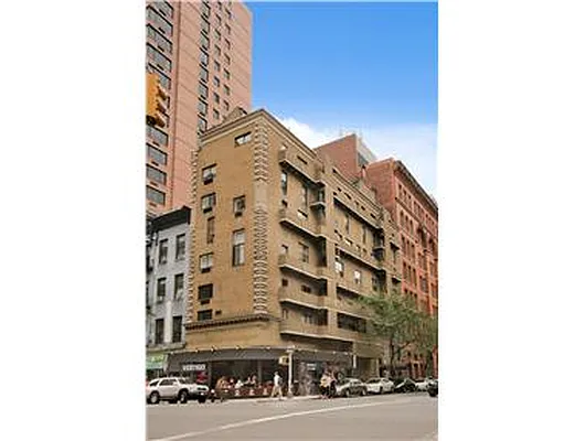 Sold by Douglas Elliman | media 18