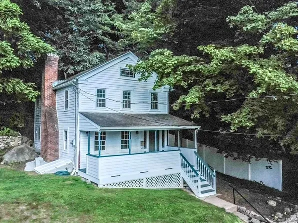 15 Wooster Street, Bethel, CT 06801