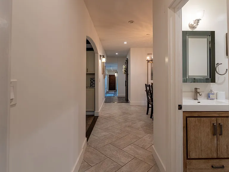 610 Forest Ave — Photo 30