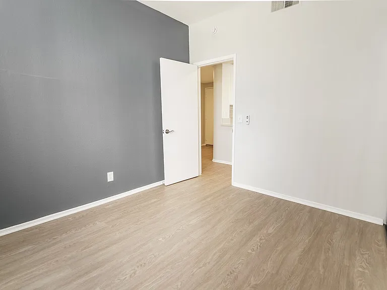 14056 Valleyheart Dr. — Photo 69
