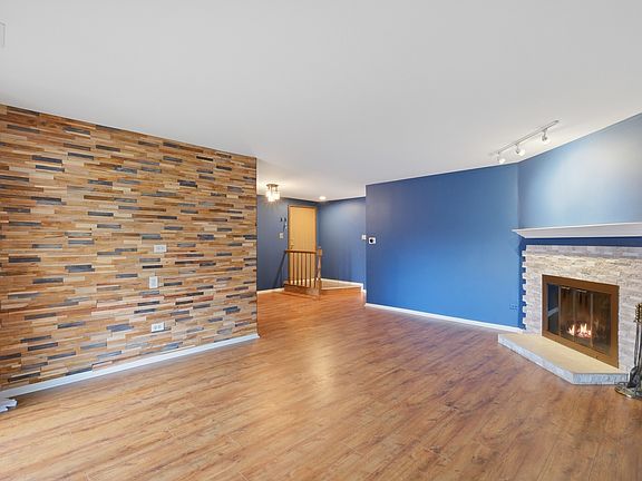 3rd image of 871 Cross Creek Ct #C3