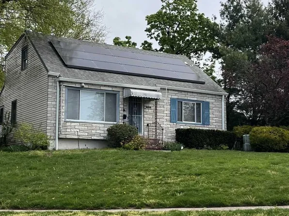 464 Luhmann Dr, New Milford, NJ 07646