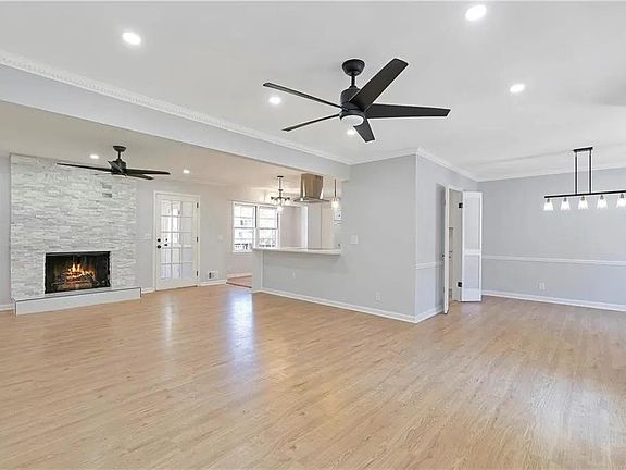 Foyer, dining room & living room