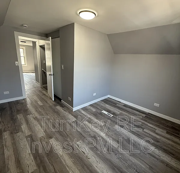 18343 Oakwood Ave #1 — Photo 7