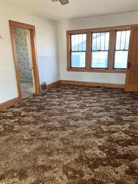 2nd image of 2301 Drake Park Ave