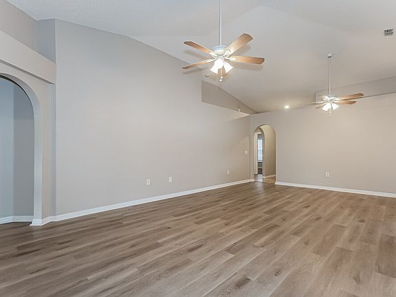 3rd image of 6216 Gondola Dr