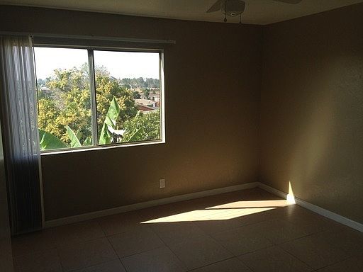 5th image of 375 S 49th St APT 10