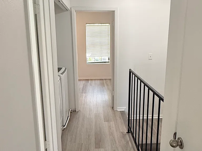 228 Samuel Blvd #S-6 — Photo 8
