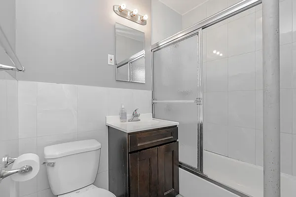 Rented by Modern Spaces | media 9