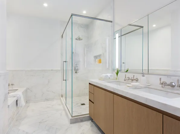 215 East 19th Street image 5 of 14