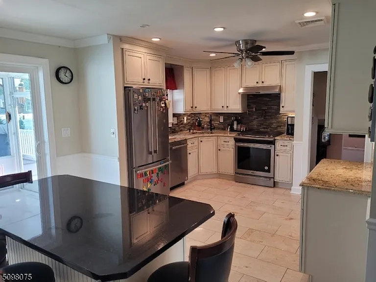 112 Sand Rd — Photo 5