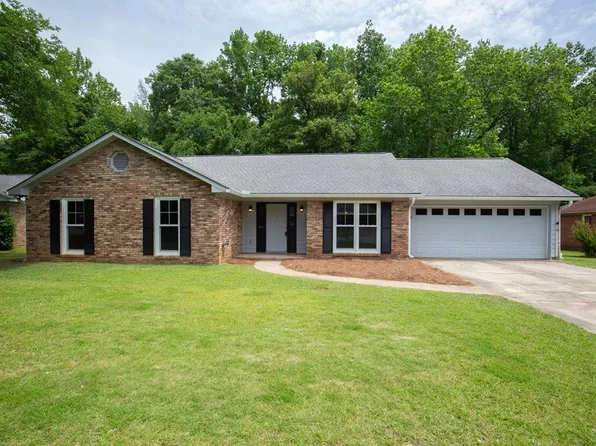 6036 Whitehaven Dr, Columbus, GA 31909