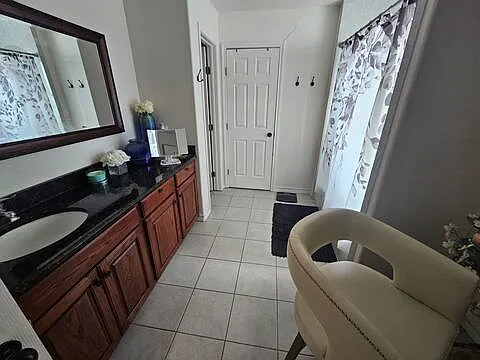 8015 Ventura Blvd — Photo 16