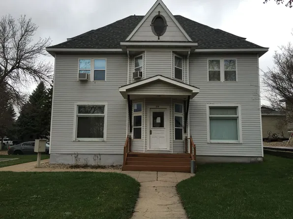 319 1st St NW, 319 1st St NW #201, Watertown, SD 57201