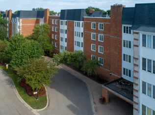 50 Lake Blvd APT 609, Buffalo Grove, IL