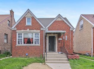 3832 Home Ave, Berwyn, IL 60402