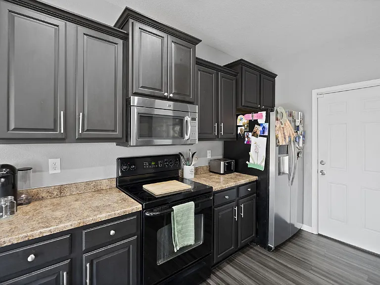 7555 Gallard Hts — Photo 13
