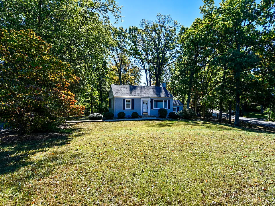 12131 Waples Mill Rd