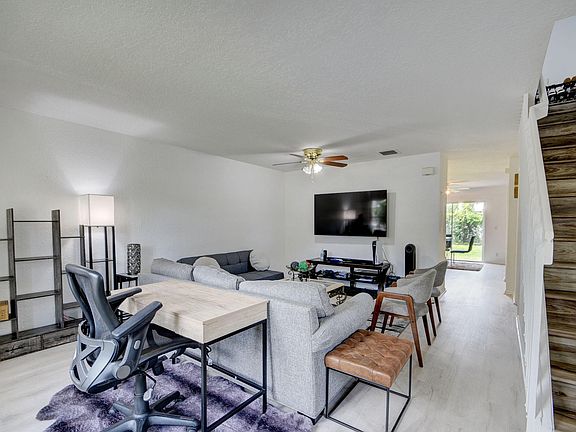2nd image of 798 Summit Lake Drive Drive