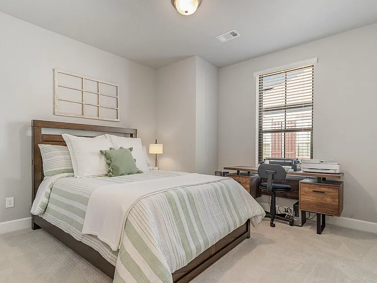 7104 Amber Grove Ct — Photo 6