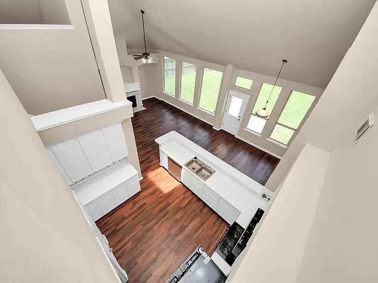530 Majestic Ridge Dr — Photo 10