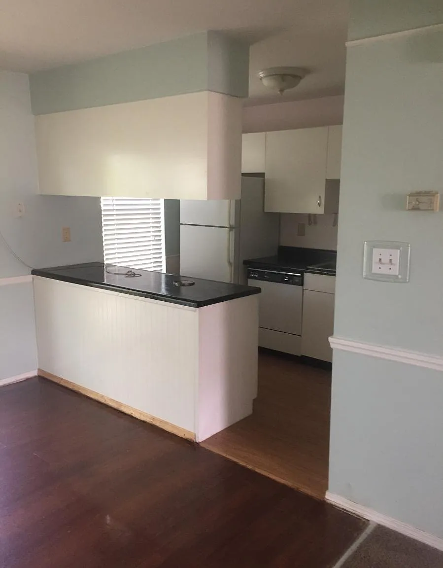 2 bed, 970 sqft, $1,345 — Photo 1