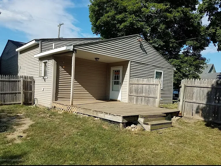101 Main St — Photo 4