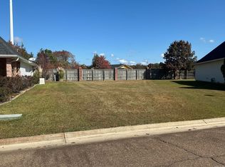 205 Stonegate Ct, Crossett, AR 71635