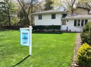 5802 Aubrey Ter, Downers Grove, IL 60516