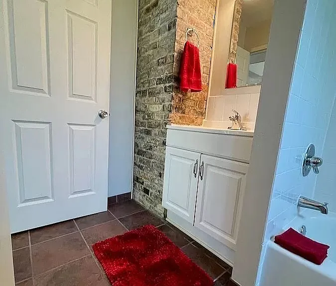 649 Fillmore St NE #2 — Photo 10