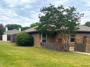 218 Christina Pl, Grand Prairie, TX 75051