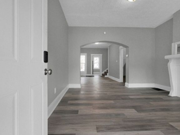 3rd image of 67-69 S Terrace Ave